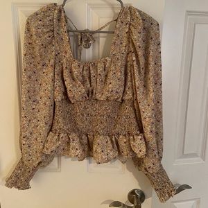 NWT. Floral Peplum Blouse Square Neck. Tan base. She + Sky. Size m